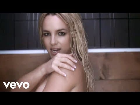 Britney Spears - Womanizer (Director's Cut)